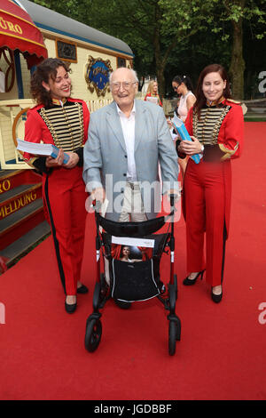 Roncalli Circus Premiere in Hamburg mit: Eberhard Moebius wo: Hamburg, Deutschland bei: Kredit-4. Juni 2017: Becher/WENN.com Stockfoto