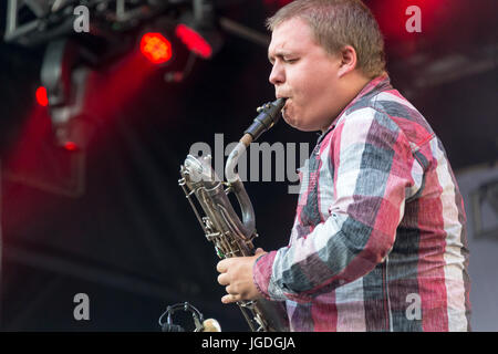 Montreal, 4. Juli 2017: Kraftstoff Junkie auf der Bühne beim Montreal Jazz Festival Stockfoto