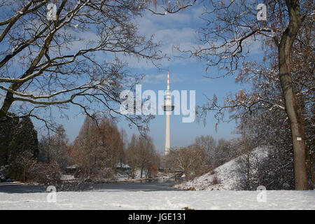 Entfernte Anmeldung Turm Mannheim, Fernmeldeturm Mannheim Stockfoto