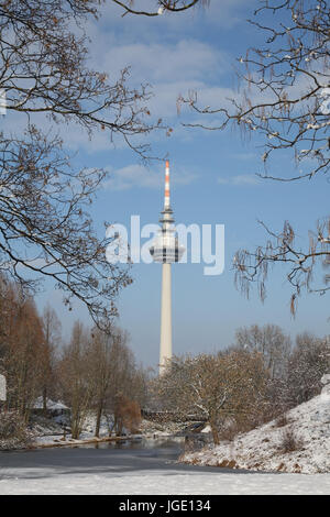 Entfernte Anmeldung Turm Mannheim, Fernmeldeturm Mannheim Stockfoto