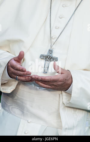 Francis Papst betet der katholischen Charismatischen Erneuerung der Vigil von Pfingsten mit dem Heiligen Vater am Circo Massimo in Rom feiert.  Mitwirkende: Papst Francis Where: Rom, Latium, Italien bei: Kredit-3. Juni 2017: IPA/WENN.com ** nur verfügbar für die Veröffentlichung in Großbritannien, USA, Deutschland, Österreich ** Stockfoto