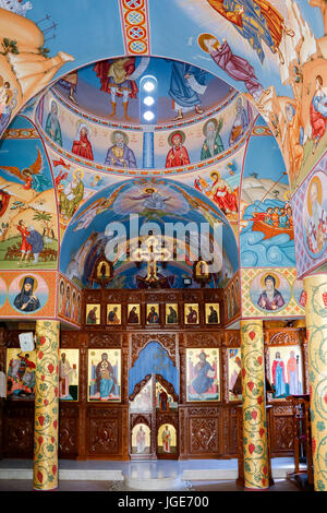 Innenansicht der Kirche von Agios Nikolaos in Protaras, Zypern Stockfoto