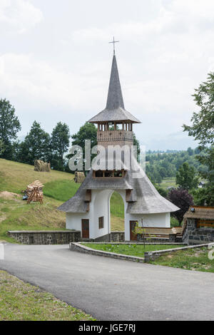 Die traditionellen Holzbauten in das Kloster von Botiza in der Region Maramures Stockfoto