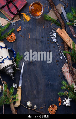 Kulinarischen Hintergrund, Tisch mit Kochgelegenheit, Restaurant-Menü-Frame. Thema Weihnachten. Ansicht von oben, Raum zu kopieren. Stockfoto