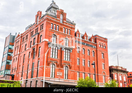 Wilkes-Barre, USA - 24. Mai 2017: Aufgegeben Stegmaier Brauereigebäude bleibt außen in Pennsylvania Stockfoto