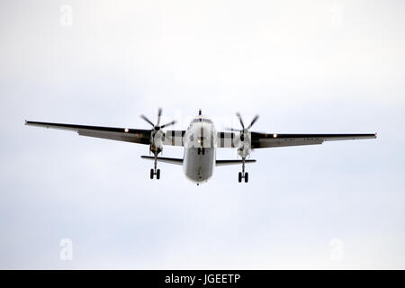 Luft Island Fokker F50 über Reykjavik Stockfoto