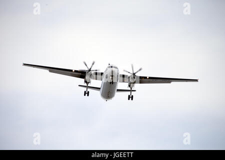 Luft Island Fokker F50 über Reykjavik Stockfoto