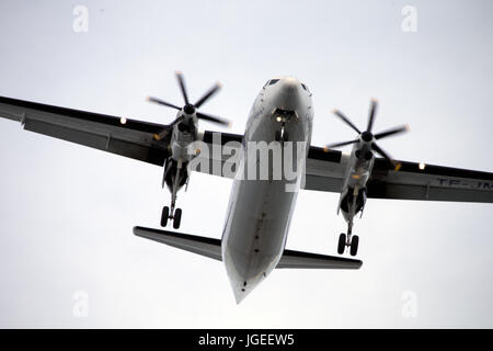 Luft Island Fokker F50 über Reykjavik Stockfoto