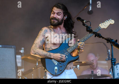 Biffy Clyro beim Glastonbury Festival 2017 - Sonntag, 25. Juni 2017. Glastonbury Festival ist das größte Greenfield-Musik und darstellende Kunst-Festival der Welt. Im Bild - Simon Neil. Stockfoto