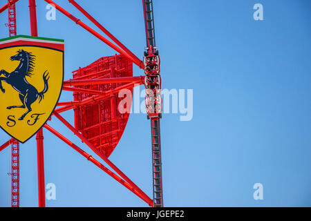 Europas neueste Themenpark Ferrari Land, nur eine Stunde und eine Hälfte entlang der sonnigen Strand gesäumte Küste von Barcelona und Teil von PortAventura. Stockfoto