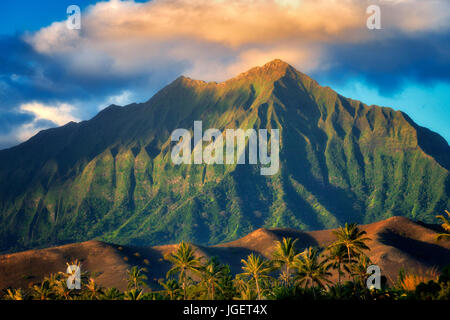 Berge von Kailua Beach Park, Oahu, Hawaii Stockfoto