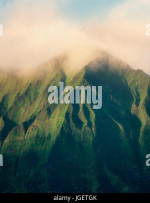 Berge von Kailua Beach Park, Oahu, Hawaii Stockfoto