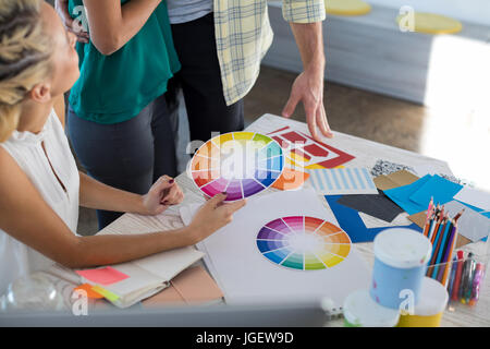 Blick auf Schatten Farbfeld im Büro Führungskräfte Stockfoto