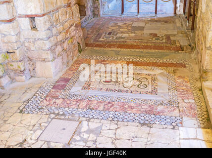 DEMRE, Türkei – 7. Mai 2017: Der erhaltenen mittelalterlichen Mosaikboden in St. Nicholas Church, am 7. Mai in Demre. Stockfoto