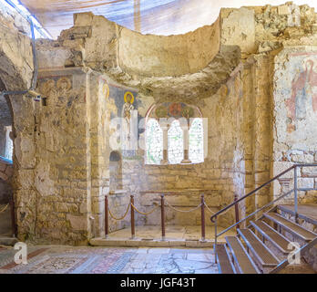 DEMRE, Türkei - 7. Mai 2017: Sind die Wände der St. Nikolaus-Kirche mit Fresken bedeckt, Somy von ihnen sind gut erhalten, am 7. Mai in Demre. Stockfoto