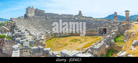 Schlecht erhaltene Theater in antiken lykischen Stadt Xanthos, Türkei Stockfoto