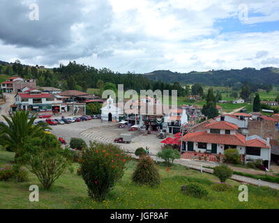 18. Juni 2017, PAIPA, Kolumbien - verbringen Touristen das Fest des Corpus Cristi am Pantano de Vargas-Denkmal in Paipa, Boyaca, Kolumbien Stockfoto