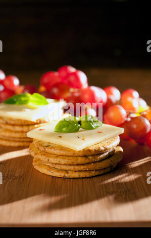 Pepper Jack Käse und Cracker Stockfoto