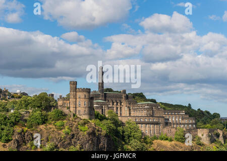 Edinburgh, Scotland, UK - 4. August 2014: Gebäude auf dem Calton Hill, Edinburgh Stockfoto