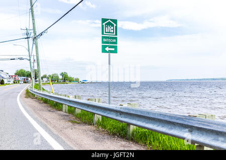 Batiscan, Kanada - 29. Mai 2017: Ortsschild in Kleinstadt am Chemin du Roy Stockfoto