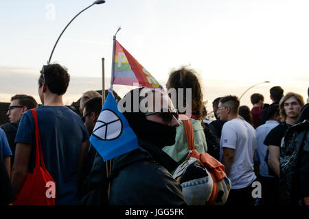 Hamburg, Deutschland. 6. Juli 2017. Deutschland, Hamburg, Protestkundgebung "G-20-WELCOME TO HELL" gegen die g-20-im Juli 2017 Gipfel Credit: Joerg Boethling/Alamy Live News Stockfoto