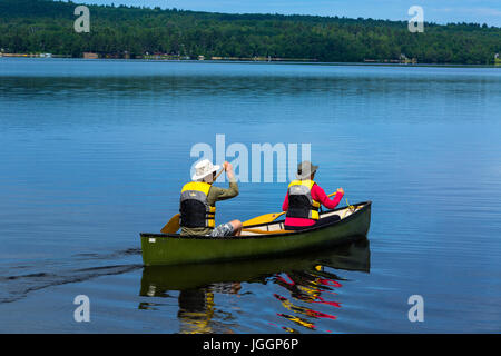 Treibholz-Provinzpark Mattawa Ontario Kanada. Kanufahren auf Treibholz Bay Ottawa River Stockfoto