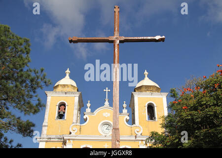 Kirche Sao Thome, Square Baron Alfenas, 2016, Center, City, São Tomé Das Letras, Minas Gerais, Brasilien. Stockfoto