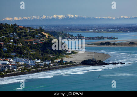 Sumner Beach, Mündung der Heathcote und Avon Flüsse, Christchurch, und die südlichen Alpen, Canterbury, Südinsel, Neuseeland Stockfoto