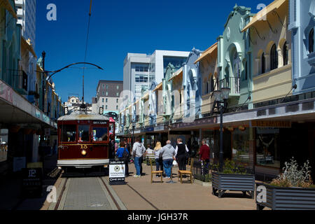 Straßenbahn und Art-Deco-Gebäude, neue Regent Street, Christchurch, Canterbury, Südinsel, Neuseeland Stockfoto