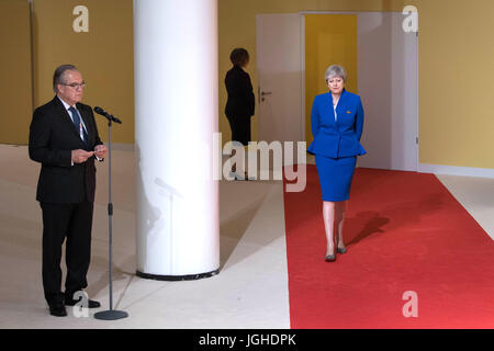 Premierminister Theresa Mai besucht der G20-Gipfel in Hamburg. Stockfoto