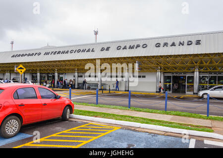 CAMPO GRANDE, Brasilien - 31. Mai 2017: Frontansicht der Flughafen Aeroporto Internacional de Campo Grande. Stockfoto