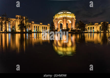Palast der schönen Künste in San Francisco bei Nacht Stockfoto