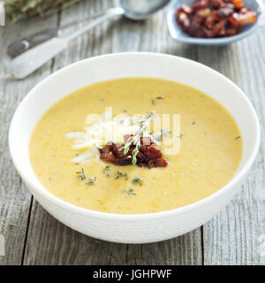 Kartoffel-Creme-Suppe Stockfoto