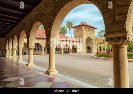 Die Architekturen des Campus der Stanford Universität in Palo Alto, Kalifornien, USA Stockfoto