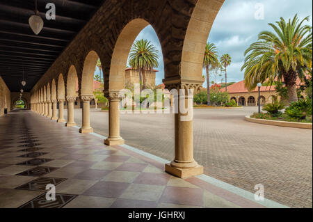 Die Architekturen des Campus der Stanford Universität in Palo Alto, Kalifornien, USA Stockfoto