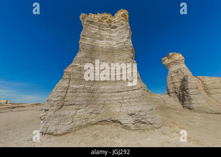 Niobrara Chalk Formations at Monument Rocks, aka Chalk Pyramids, das erste National Natural Landmark in den Vereinigten Staaten, Kansas Stockfoto