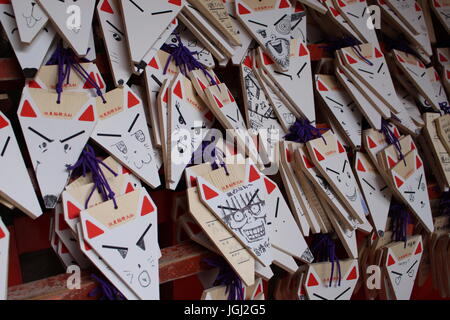 Fox-förmigen Wunsch Platten (Ema) im Fushimi Inari-Taisha, Kyoto Stockfoto