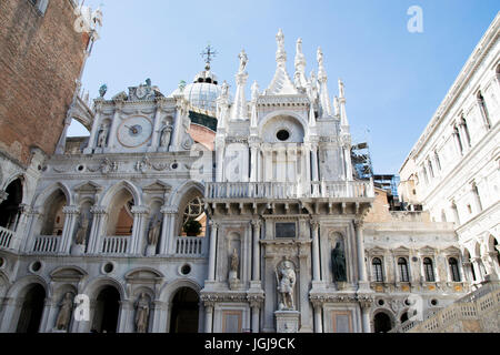 Inneren Hof des Palazzo Ducale (Dogenpalast) in Venedig, Italien Stockfoto