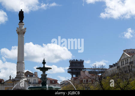 Rossio-Platz befindet sich im Herzen der Innenstadt Pombaline in Lissabon (Portugal) Stockfoto