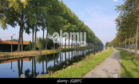 Damme-Kanal in Brügge, Belgien. Stockfoto