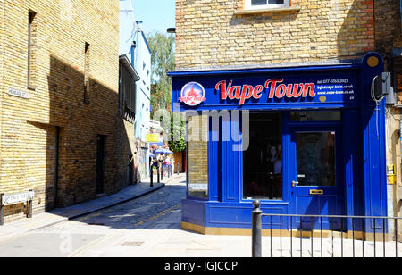 Vape Stadt shop in Brick Lane, Shoreditch, London E1, liefert E-Zigaretten, die wechselnden Geschäften auf der High Street Stockfoto