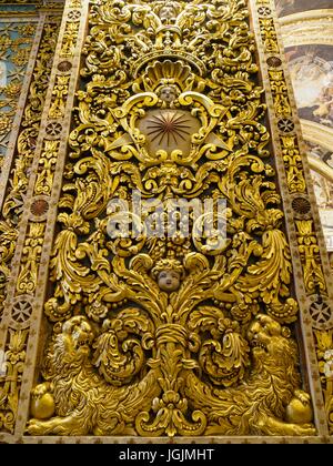 Ein Detail im Inneren St. Johns Co-Kathedrale in der Hauptstadt Valletta / Malta. Stockfoto
