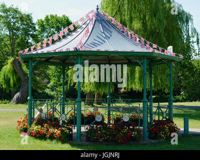 Farnham, Großbritannien. 7. Juli 2017. RHS Britain in Bloom 2017 Wettbewerb findet in Farnham in Surrey. Freitag, 7. Juli 2017. Foto: Credit: Lindsay Constable/Alamy Live-Nachrichten Stockfoto