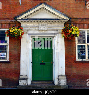 Farnham, Großbritannien. 7. Juli 2017. RHS Britain in Bloom 2017 Wettbewerb findet in Farnham in Surrey. Freitag, 7. Juli 2017. Foto: Credit: Lindsay Constable/Alamy Live-Nachrichten Stockfoto