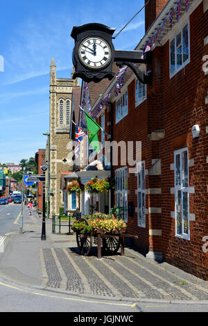 Farnham, Großbritannien. 7. Juli 2017. RHS Britain in Bloom 2017 Wettbewerb findet in Farnham in Surrey. Freitag, 7. Juli 2017. Foto: Credit: Lindsay Constable/Alamy Live-Nachrichten Stockfoto