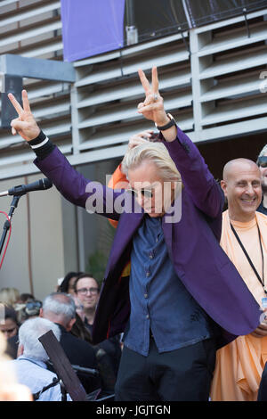 Hollywood, Kalifornien, USA. Juli 2017. Joe Walsh besucht Ringo Starr's 'Peace & Love' 77. Geburtstag Capitol Records Juli 7,2017 Hollywood, Kalifornien. Stockfoto