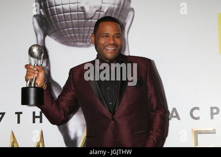 Pasadena, CA, USA. 5. Februar 2016. LOS ANGELES - 5 FEB: Anthony Anderson in der 47. NAACP Image Awards Presseraum auf das Pasadena Civic Auditorium am 5. Februar 2016 in Pasadena, CA Credit: Kay Blake/ZUMA Draht/Alamy Live-Nachrichten Stockfoto