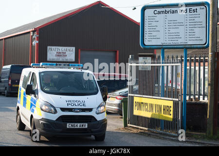 Pontycun Van Hire an der Ostseite kambrischen Gewerbegebiet am 19. Juni 2017 in Pontycun, Wales. Ein van, der scheinbar von Pontycun Van Hire vermietet gepflügt in Fußgänger in der Nähe von Finsbury Park-Moschee am Severn Sisters Road, North London rund 12,20 heute Morgen. Polizei haben berichtet, dass 10 Personen verletzt wurden und getötet. Ein 48 Jahre alter Mann wurde verhaftet. Premierminister Theresa May hat gesagt, dass die Polizei behandeln es als einen potenziellen terroristischen Anschlags. Stockfoto