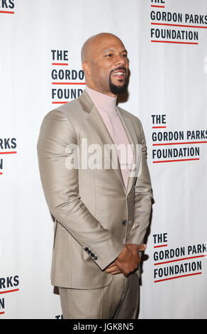 Gordon Parks Foundation ehrt Congressman John Lewis, Mavis Staples, Alexander Soros, Jon Batiste und Kenneth und Kathryn Chenault beim 2017 Awards Dinner und Auktion statt auf E: Cipriani 42nd Street Featuring: gemeinsame wo: New York, New York, Vereinigte Staaten von Amerika bei: Kredit-6. Juni 2017: Derrick Salters/WENN.com Stockfoto