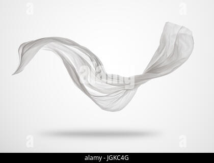 Glattes eleganten transparentes weißes Tuch getrennt auf grauem Hintergrund. Textur des Fliegens Stoff. Stockfoto
